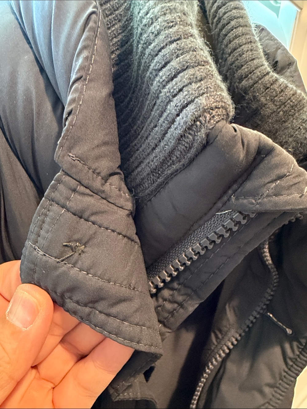 Abercrombie & Fitch Quilted Puffer Vest in Charcoal - Picture 4 of 6